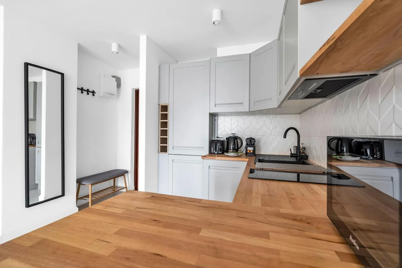 Warsaw Wola - 13Th Floor, City View, Metro Nearby - By Rentujemy Poland