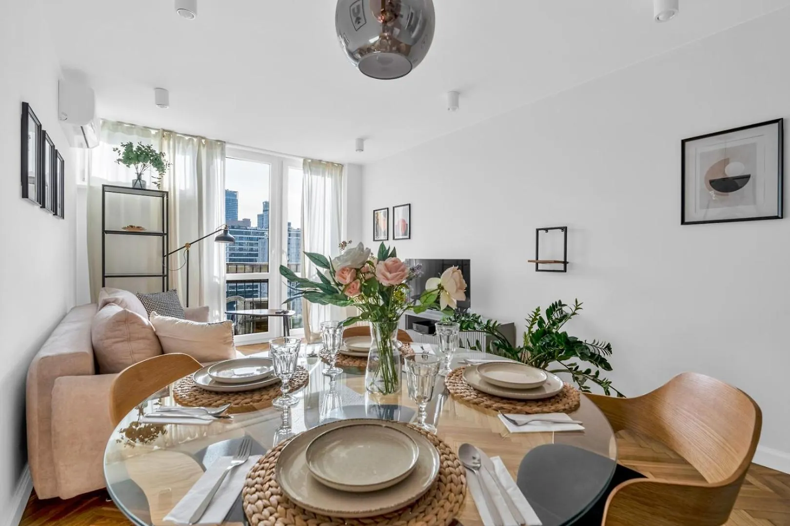 Warsaw Wola - 13Th Floor, City View, Metro Nearby - By Rentujemy Apartment